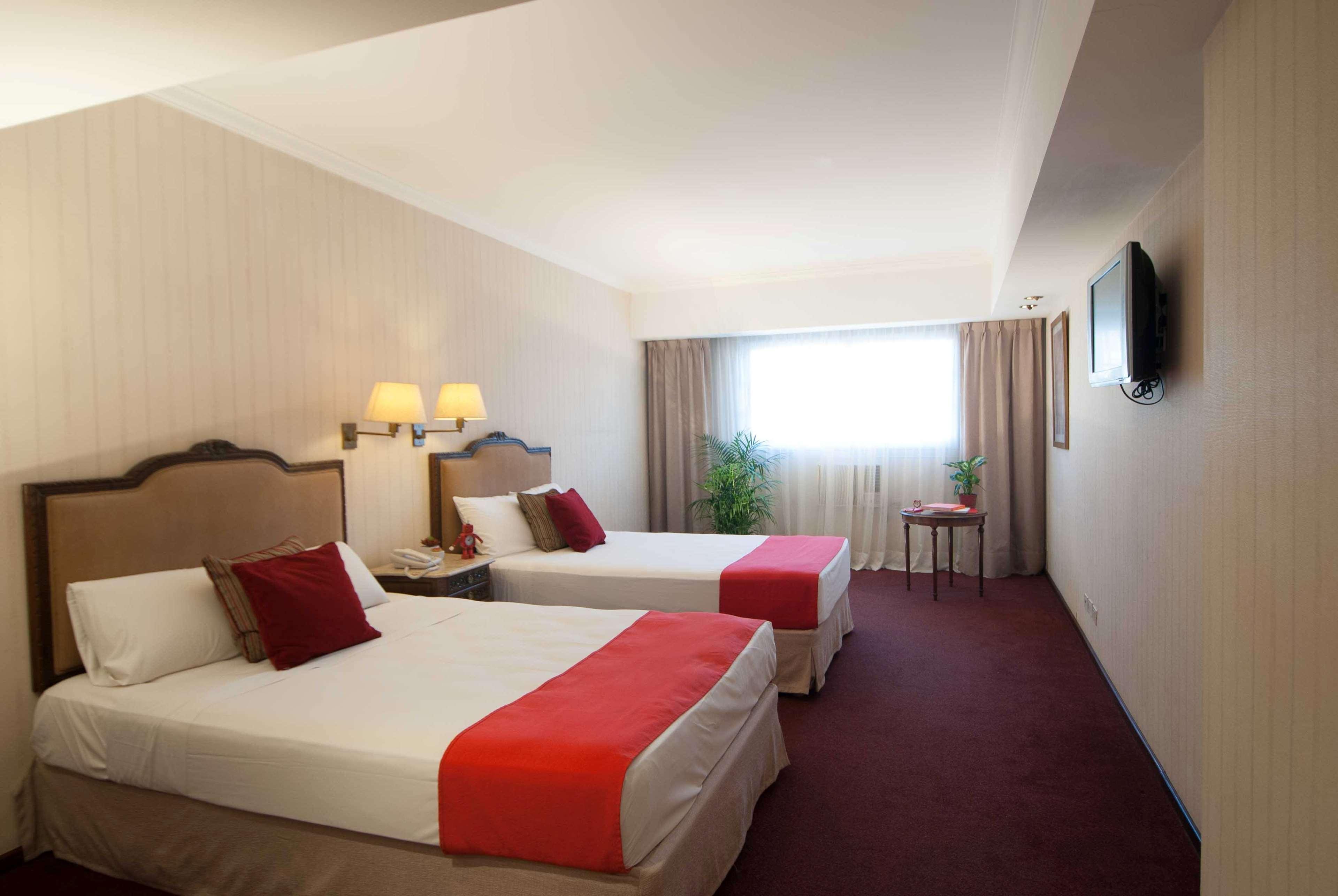 Bed and Breakfast Ramada By Wyndham Buenos Aires Centro Exterior foto