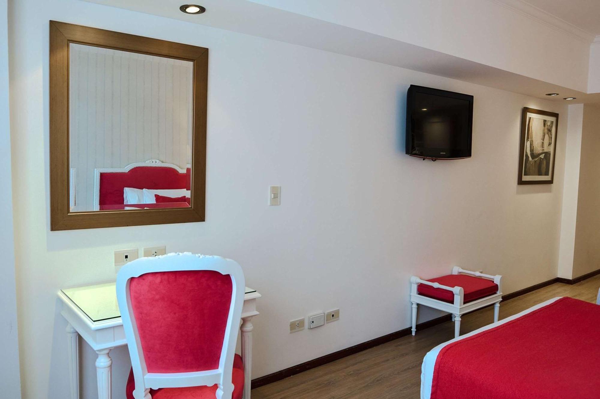 Bed and Breakfast Ramada By Wyndham Buenos Aires Centro Exterior foto